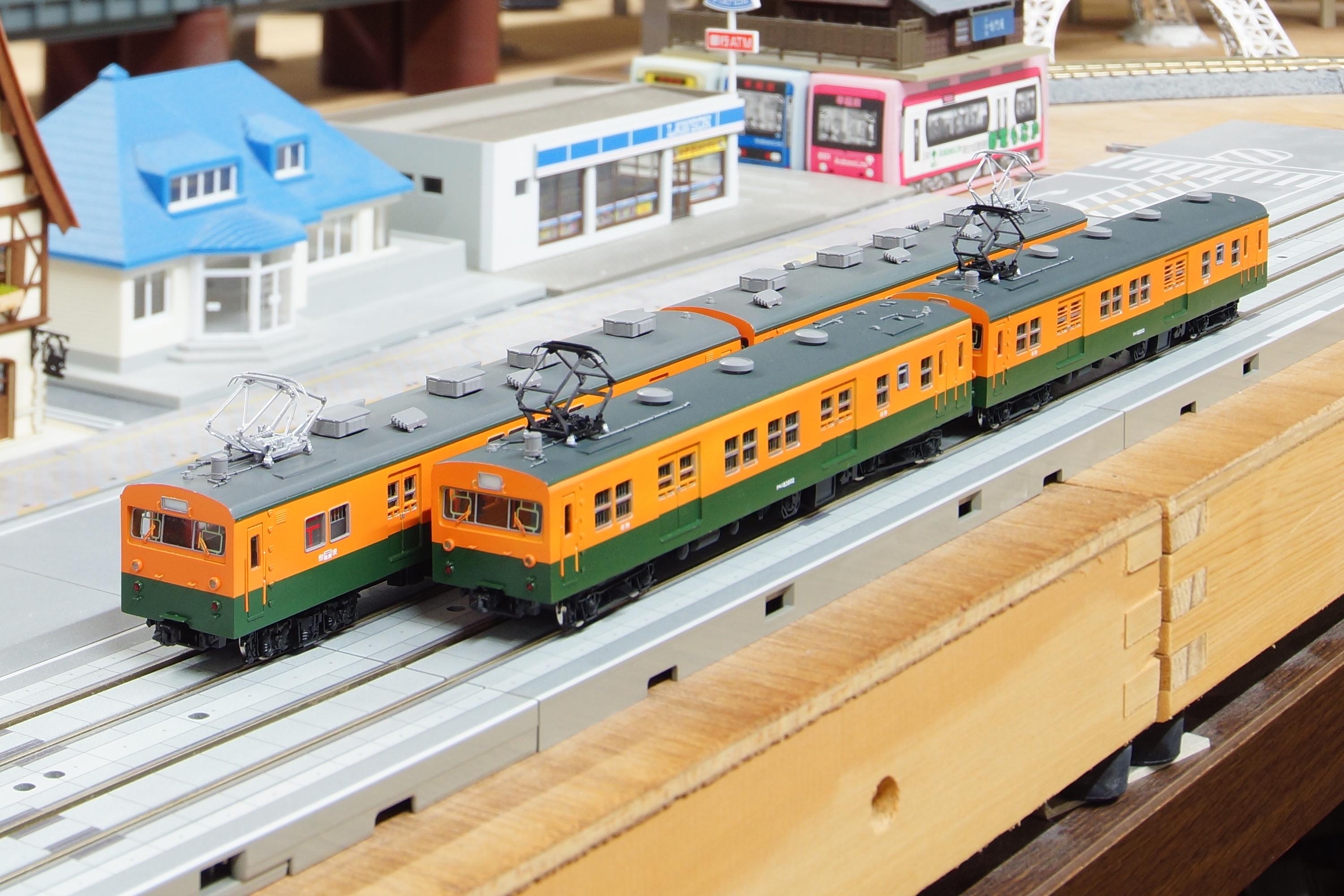 □ 送料180円 □ GM クモニ83形100番台【クモニ83102】M車 KATO