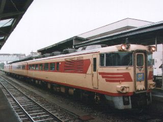 3連と短く寂しい特急「おき」 益田