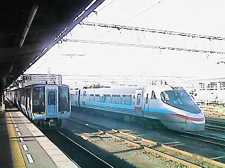 ���R�ɓ��������F�a�C�B�E�Ɏʂ�̂�8000�n���������B